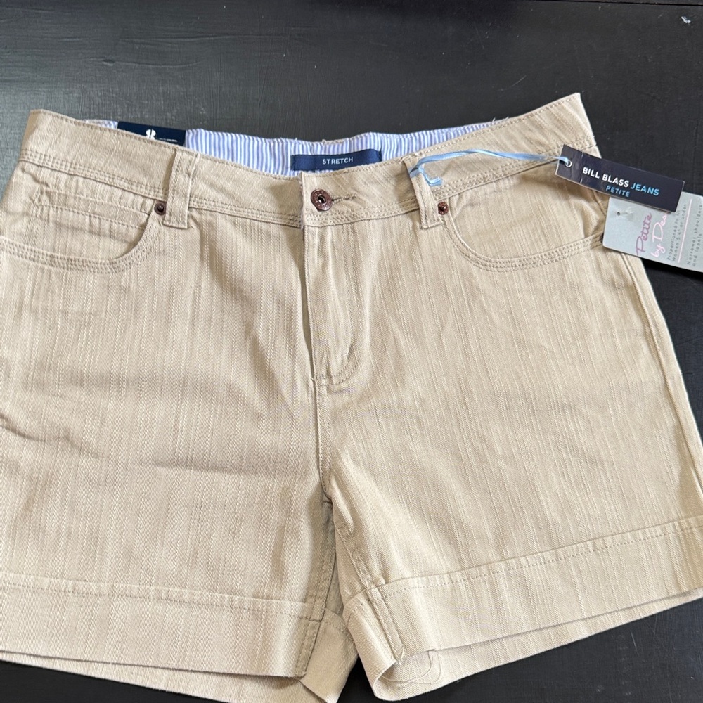 Bill Blass Women's Beige Jean Shorts